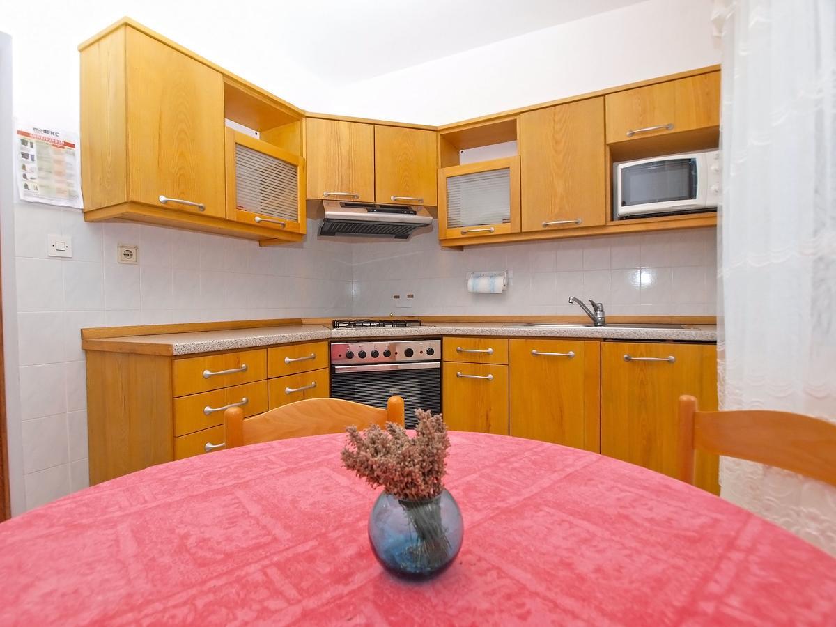 Apartments Dvorine 1210 Banjole Extérieur photo